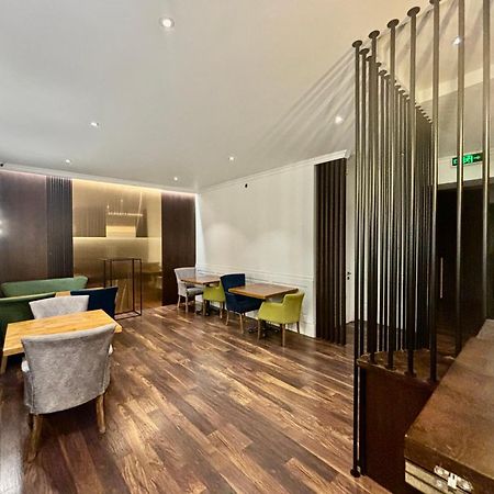 D And D Hotel Tbilisi Ngoại thất bức ảnh