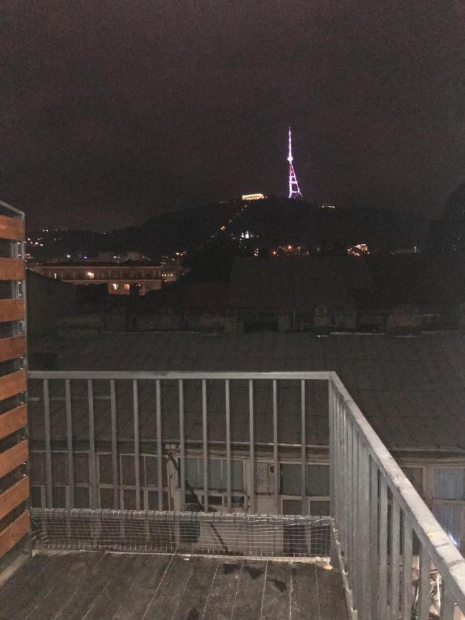 D And D Hotel Tbilisi Ngoại thất bức ảnh