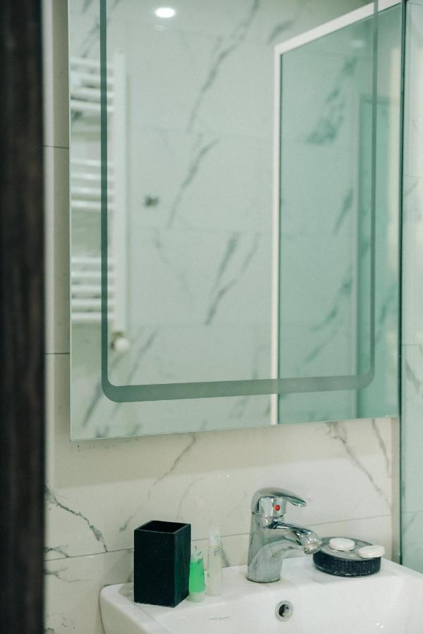 D And D Hotel Tbilisi Ngoại thất bức ảnh